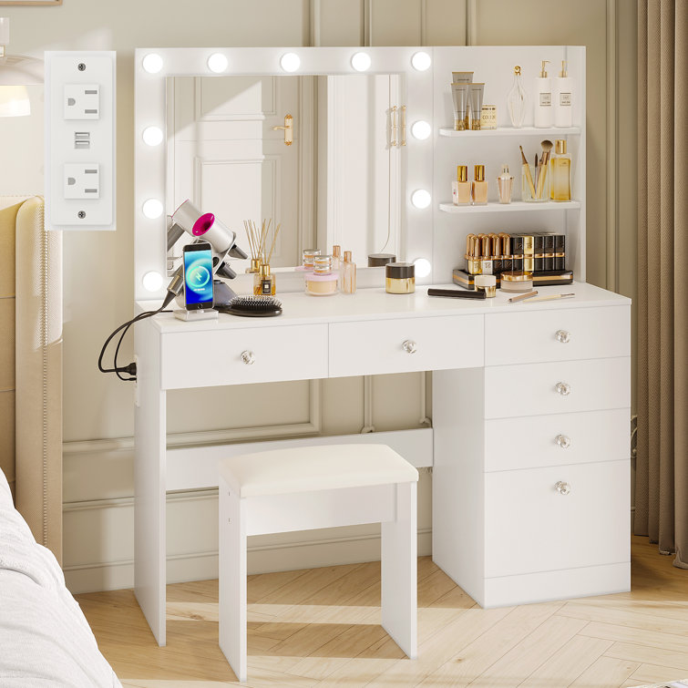 https://assets.wfcdn.com/im/59688877/resize-h755-w755%5Ecompr-r85/2670/267010077/Reyhana+6+Drawers+Vanity+Set+with+Outlets.jpg