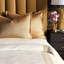 Taie décorative Luxe par Barclay Butera-45485806