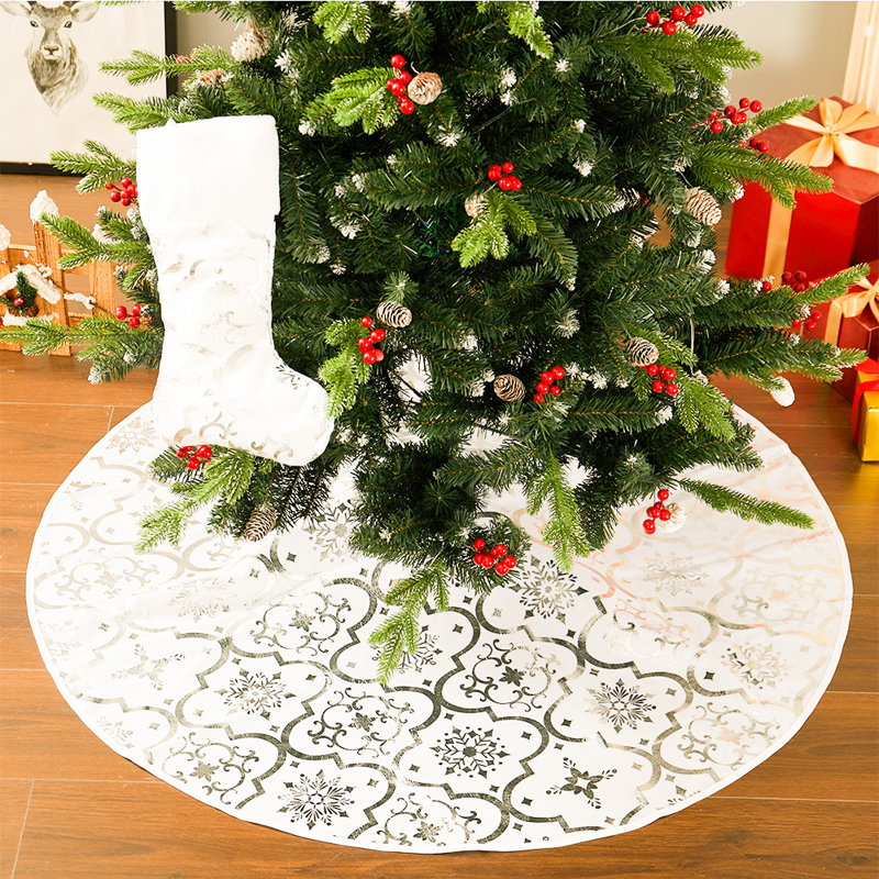 Dylon Tree Skirt