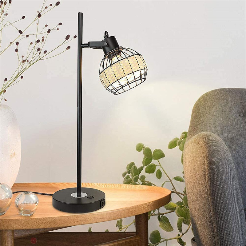 Wyandotte Metal USB Desk Lamp