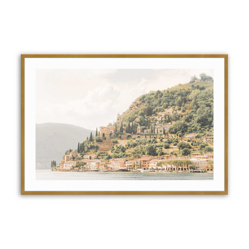 Imprimé Hillside Tranquil Retreat, Cadre doré poli, H 12,25 po x l 15,25 po x P 1,25 po