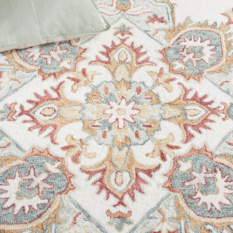Darrielle Hand Tufted Wool/Cotton Oriental Rug in Gray/Ivory, Rectangle 5' x 8'