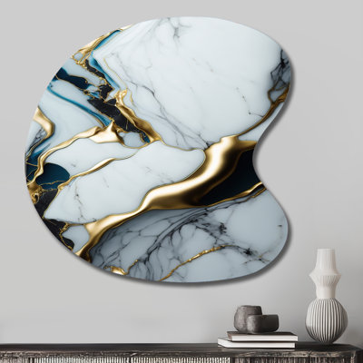 Abstrait géode dorée et marbre blanc II - décoration murale unique en forme de marbre en métal, reproduction d'art asymétrique moderne