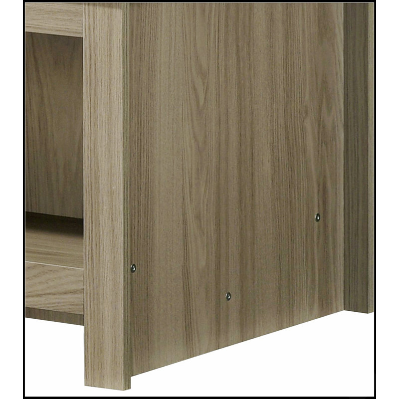 Table basse en chêne gris de 43 pouces de largeur avec tablettes ouvertes double face pour un accès et un rangement améliorés