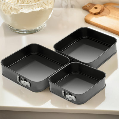 Wayfair Basics™ 3 Classic Cake Pan