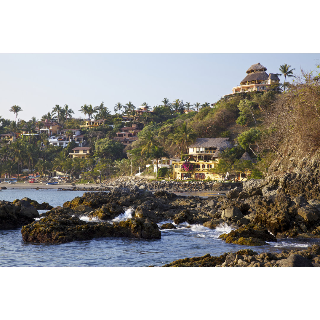 Sonnenaufgang über der Küste von Sayulita Mexikanisch