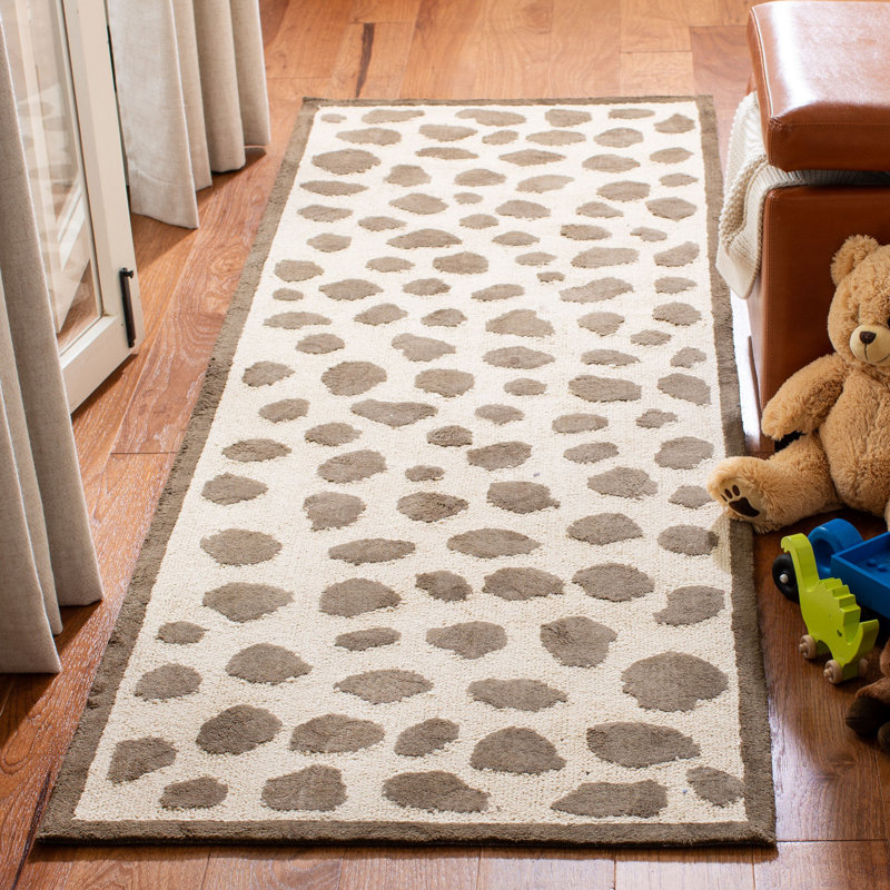 Safavieh Kids Cotton Animal Print Rug, Runner 2'3" x 7'
