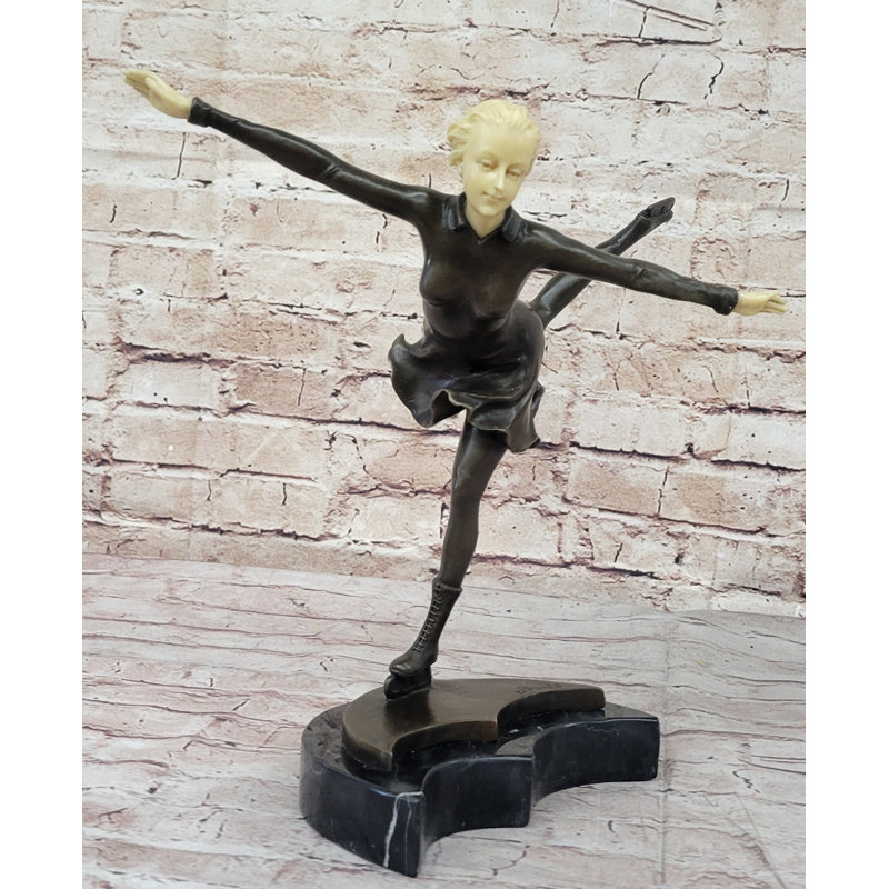 Figurine sculptée à la main en bronze