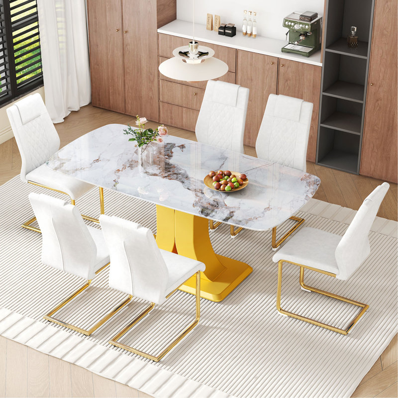 Ensemble de table et de chaises Table de salle à manger en verre trempé de 71 pouces recouverte d'autocollants texturés en marbre blanc.