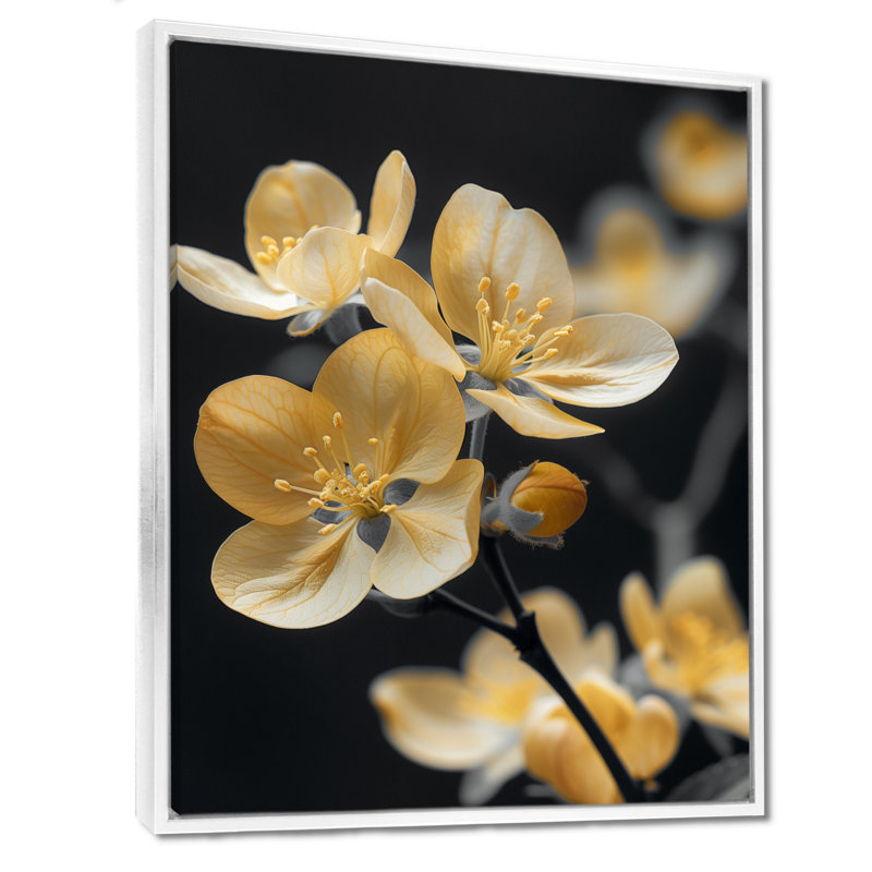 Fleur de pommier jaune «Wonders I», art mural «Apple Blossom», H 34 po x l 44 po, Toile tendue