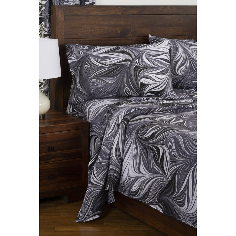 Full Black and White Microfiber Abstract Bed Sheet Set