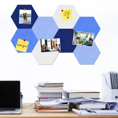 Grandes tuiles de panneau de liège en feutre hexagonal, tableau d'affichage auto-adhésif en feutre avec 35 punaises pour les décorations murales de l'école de bureau, mémos de photos (bleu graduel)