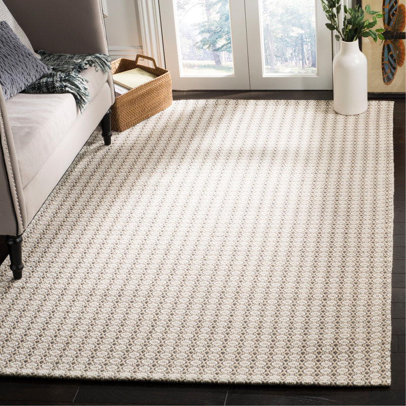 Cherif Wilton Hand Hooked Viscose/Wool Geometric Rug in Gray, Rectangle 4' x 6'