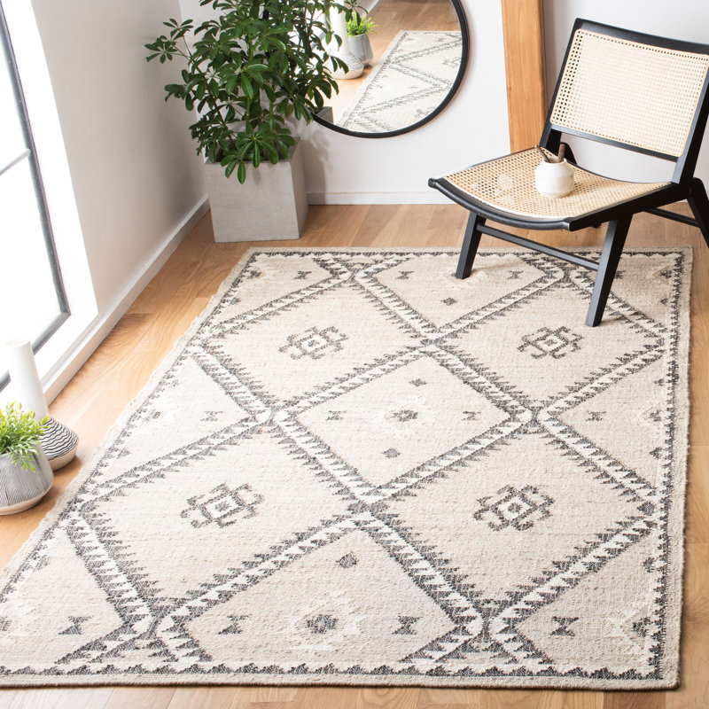 Mabrey Southwestern Handmade Flatweave Jute Area Rug in Gray/Black, Rectangle 6' x 9'