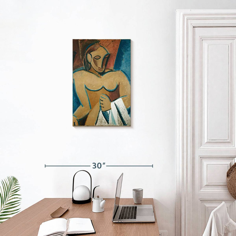 Avery nue avec serviette, H 24 po x l 16 po