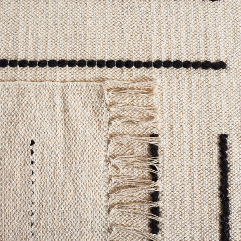 Flore Geometric Handmade Kilim Wool/Cotton Area Rug in Ivory/Black, Rectangle 3' x 5'