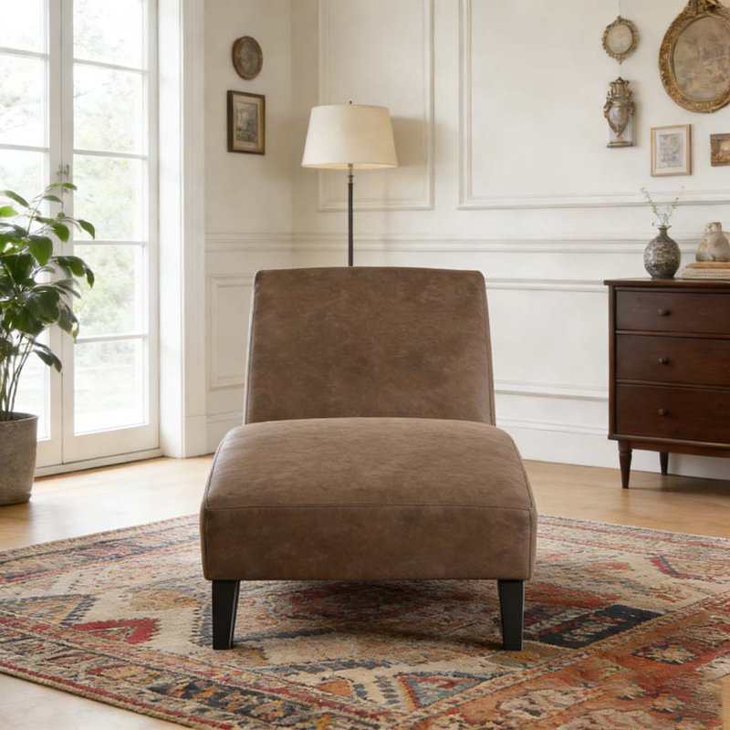 CHAISE LOUNGE