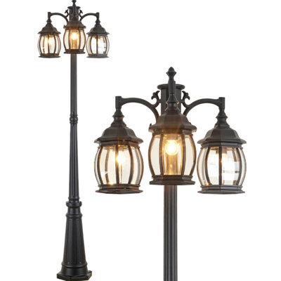 Lampadaire d'extérieur à 3 têtes (double) avec crépuscule à l'aube et prise de courant