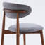 Chaise rembourrée en bois massif-1140399295