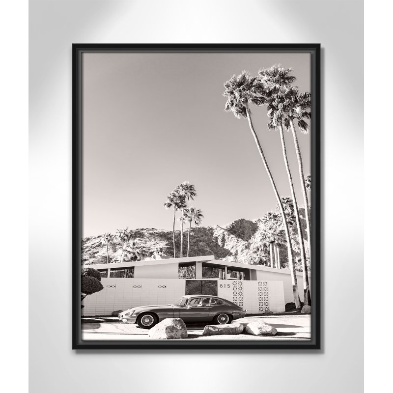 Palm Springs Ride; Imprimé par Young, H 21,5 po x l 17,5 po, Cadre flottant noir