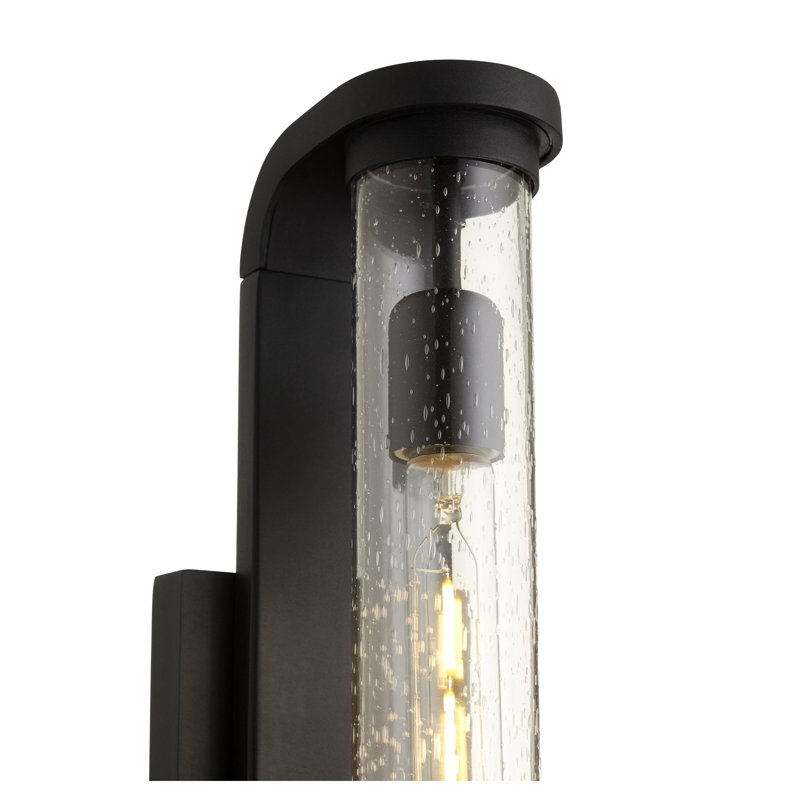 Plafonnier encastré noir H 19 po, H 18,63 po x l 4,75 po x P 5,38 po