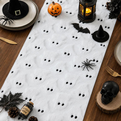 Chemin de table d'Halloween 13 x 120 pouces en peluche de fausse fourrure en jacquard blanc