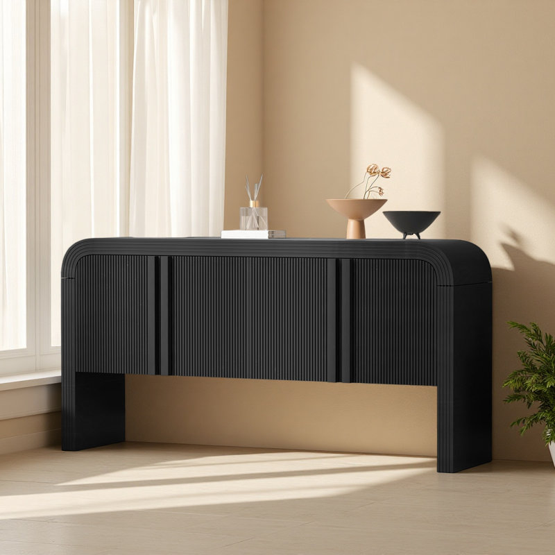 Console de 62,2 pouces à motif de vagues avec 4 portes et une tablette réglable, canapé incurvé derrière le canapé, Noir