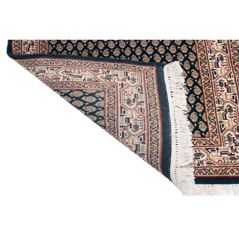 Oriental Area Rug in Navy Blue/Yellow