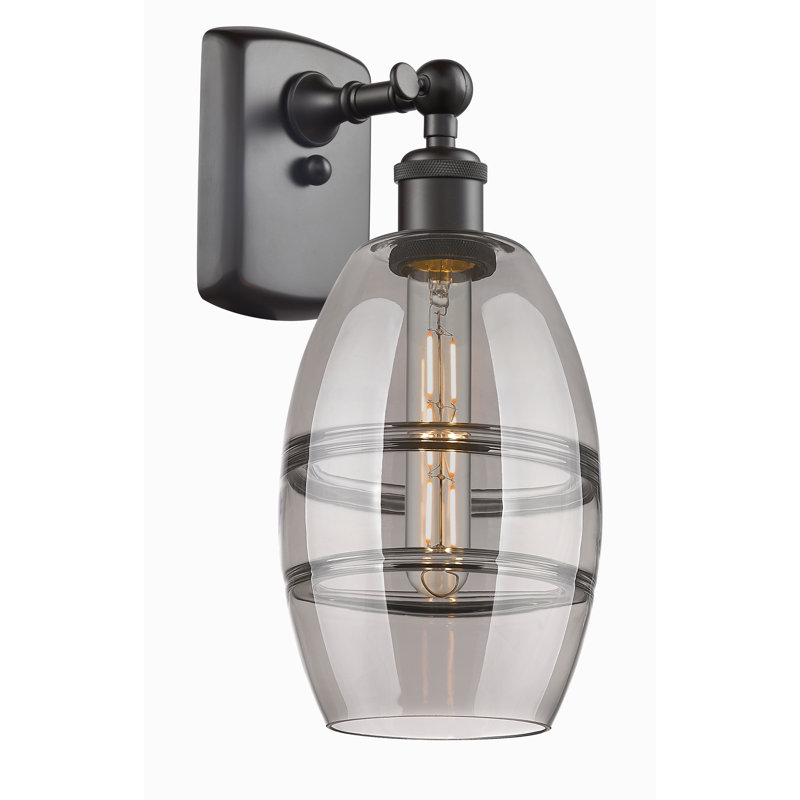 Applique murale en acier Bettylou, H 9,13 po x l 5,88 po x P 7,06 po, Gris fumée clair, Bronze huilé