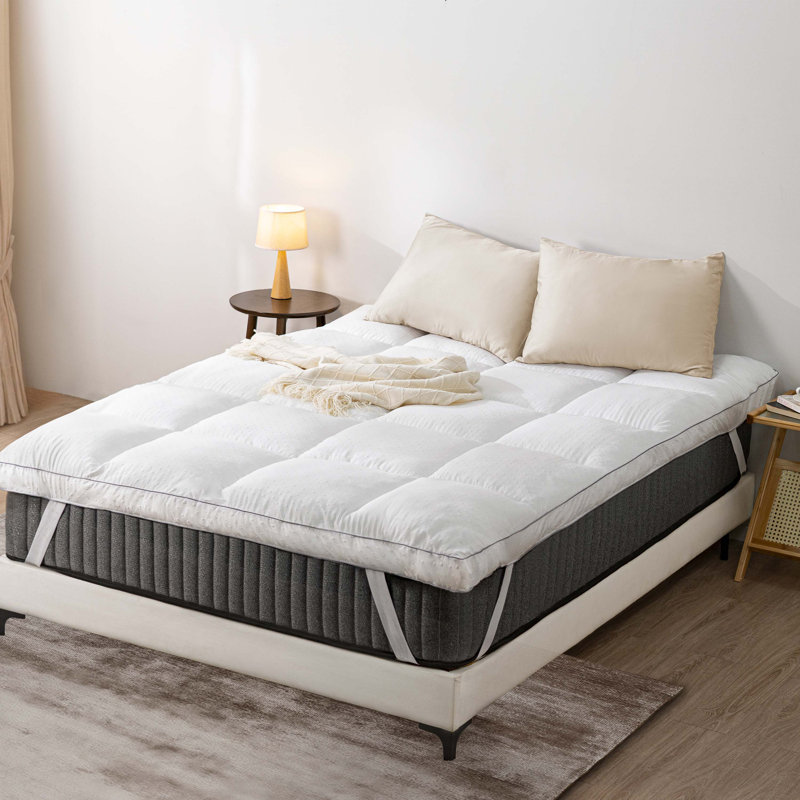 Surmatelas en duvet synthétique 4 po, Simple TG