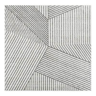 Latitude Run® Orkla Nikolis Rug Ivory