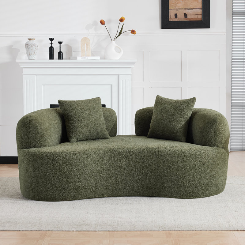 Canapés compacts et modernes, coussin en velours de peluche, conception courbée verte pour les petits espaces