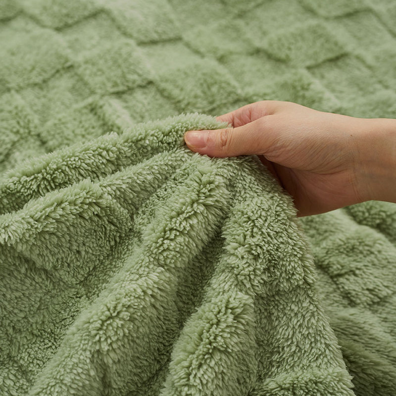 Machine Tufted Throw Blanket, 200cm x 150cm, Green