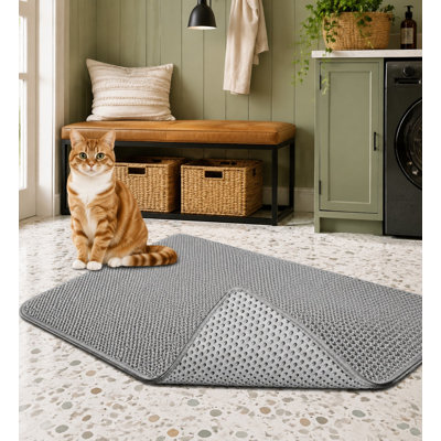 Tapis de litière extra-large gris de 46 x 26 pouces avec une structure alvéolaire à double couche ; le matériel est imperméable et résistant à l'urine, ne contient pas de phtalates, est antidérapant et lavable pour un nettoyage facile.