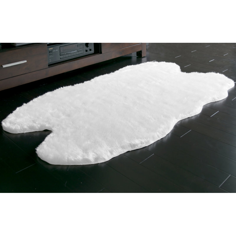 Gumbs Faux Fur Indoor Rug