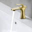Robinet de salle de bain à un trou-63945888