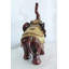 Statue éléphant en résine Nifao avec selle dorée et tronc surélevé - Éléphant Regal Lucky Home Decor - 19 po x 10 po x H 22 po