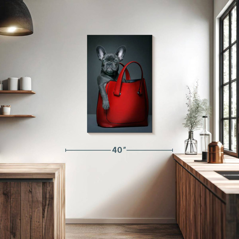 Bouledogue français dans un sac, H 36 po x l 24 po