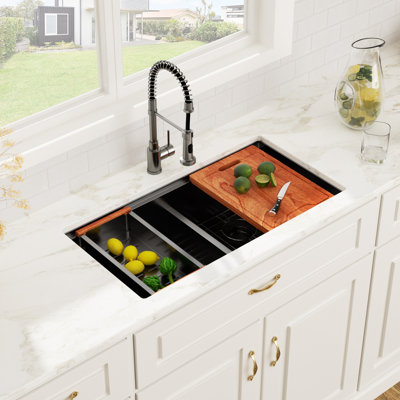 33/36 In Undermount Workstation Deep Ledge 16 Gauge Stainless Steel Kitchen Sink Undermount Sink Double Bowl Kitchen Sink with Cutting Board