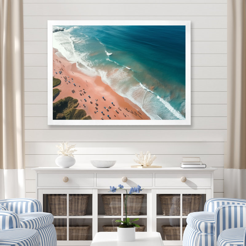 Vue aérienne de la plage bleue et rose VI - art mural plage et océan, Cadre de coin blanc fermé, H 12 po x l 20 po x P 1 po