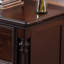 Armoire d'appoint en bois manufacturé noyer foncé