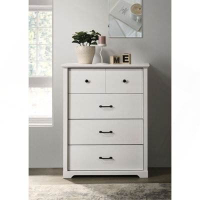 4-Drawer Chest With Handles