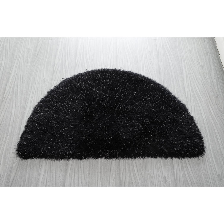 Tapis noir à longs poils Varina Collection