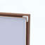 Miroir rectangulaire surdimensionné avec plateau amovible et cadre en noyer-759078376