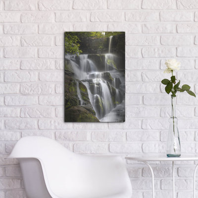 «Smoky Mountains Waterfall» par Jonathan Ross