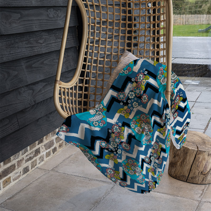 Reich Quilted Throw Blanket