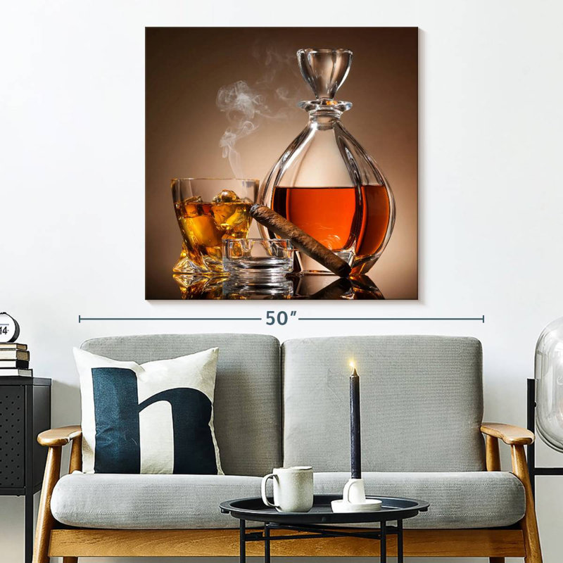 Yarlin Whiskey Decanter And Smoke