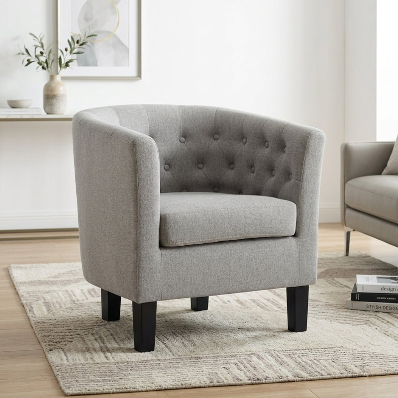 Fauteuil demi-tonneau capitonné avec pieds en bois, Gris