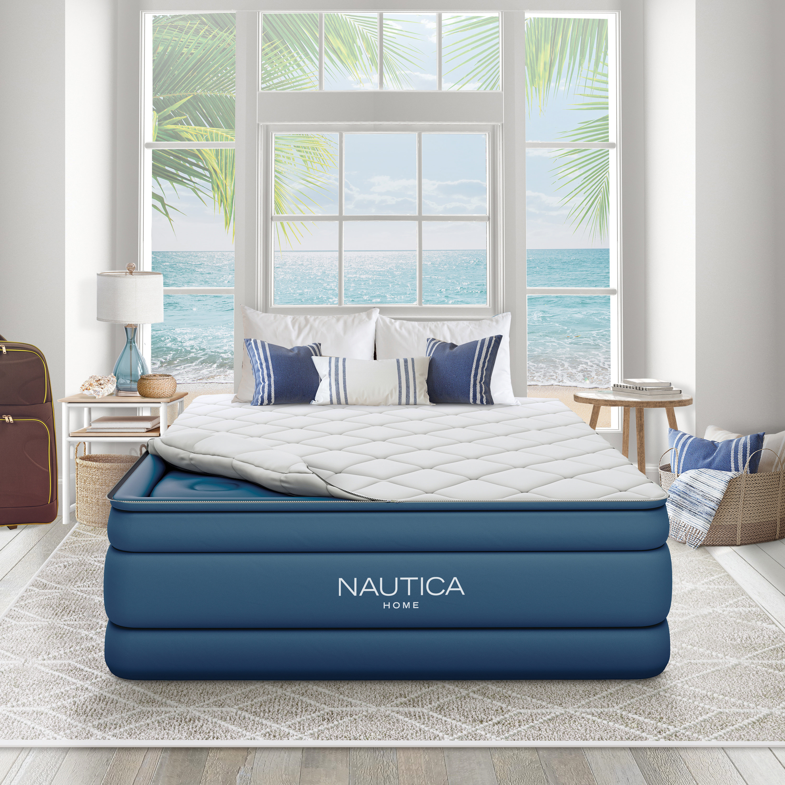 SUGIFT Air mattress Queen Size Air Bed with built-in Pump Deluxe Air bed  Double Queen Size Air Bed 