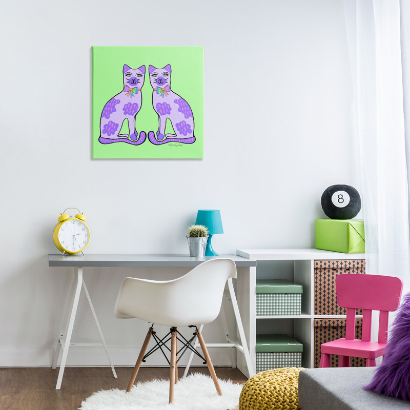 Chats mauves sur toile verte, design par Katie Conley, H 24 po x l 24 po